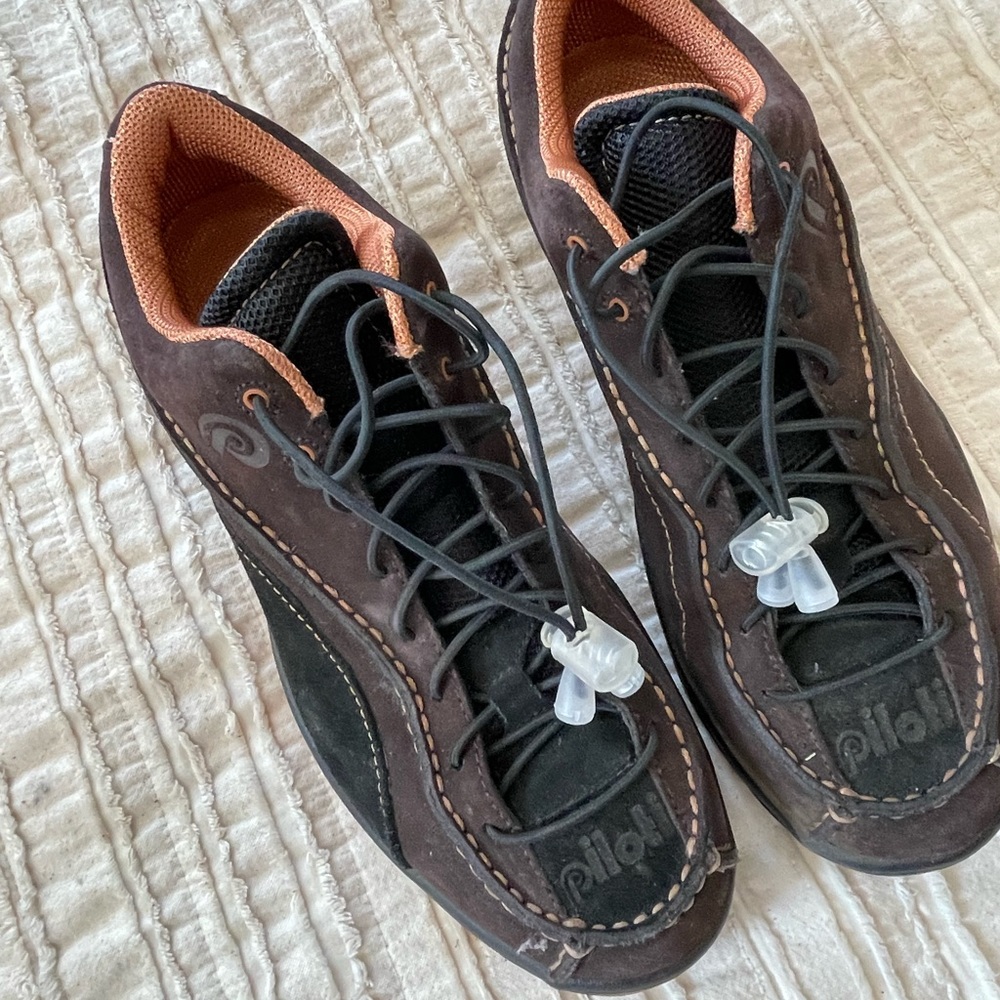 Piloti competition driving shoes.  Men’s size 8. Brown suede.